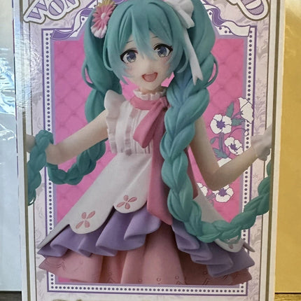 Hatsune Miku Rapunzel Ver. Vocaloid Wonderland