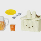 5) Basket