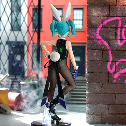 Hatsune Miku Street Violet Ver. BiCute Bunnies Figure