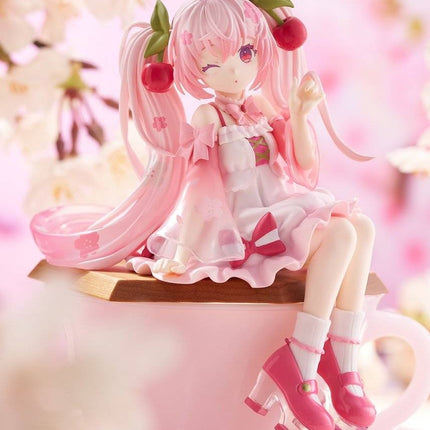 Hatsune Miku - Sakura Miku 2025 Noodle Stopper Figure