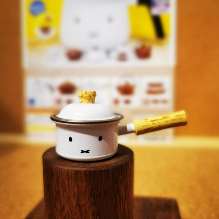 White miniature miffy Boris-face pot with black lid and yellow utensil