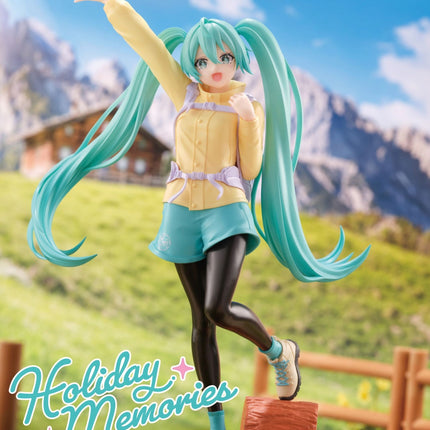 Hatsune Miku - Holiday Memories mountain climbing Ver Vocaloid Figure