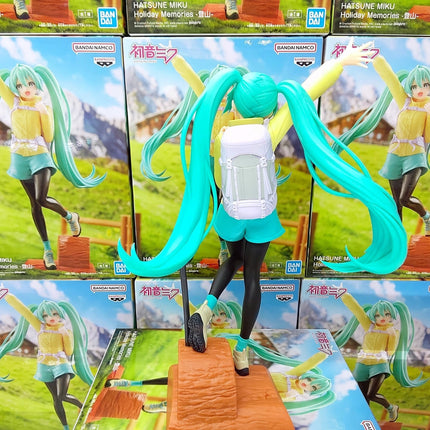 Hatsune Miku - Holiday Memories mountain climbing Ver Vocaloid Figure