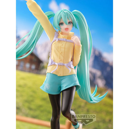 Hatsune Miku - Holiday Memories mountain climbing Ver Vocaloid Figure