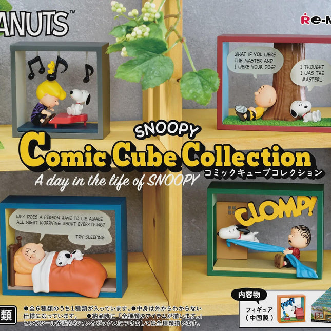 Red framed Snoopy mini comic cube with Snoopy, Woodstock and speech bubbles