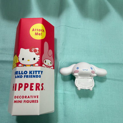 Sanio Peeking Phone Hippers - Hello Kitty and Friends Blind Box (Hello Kitty, Kuromi, My Melody, Pochacco, Pompompurin, Cinnamoroll, Kuromi)